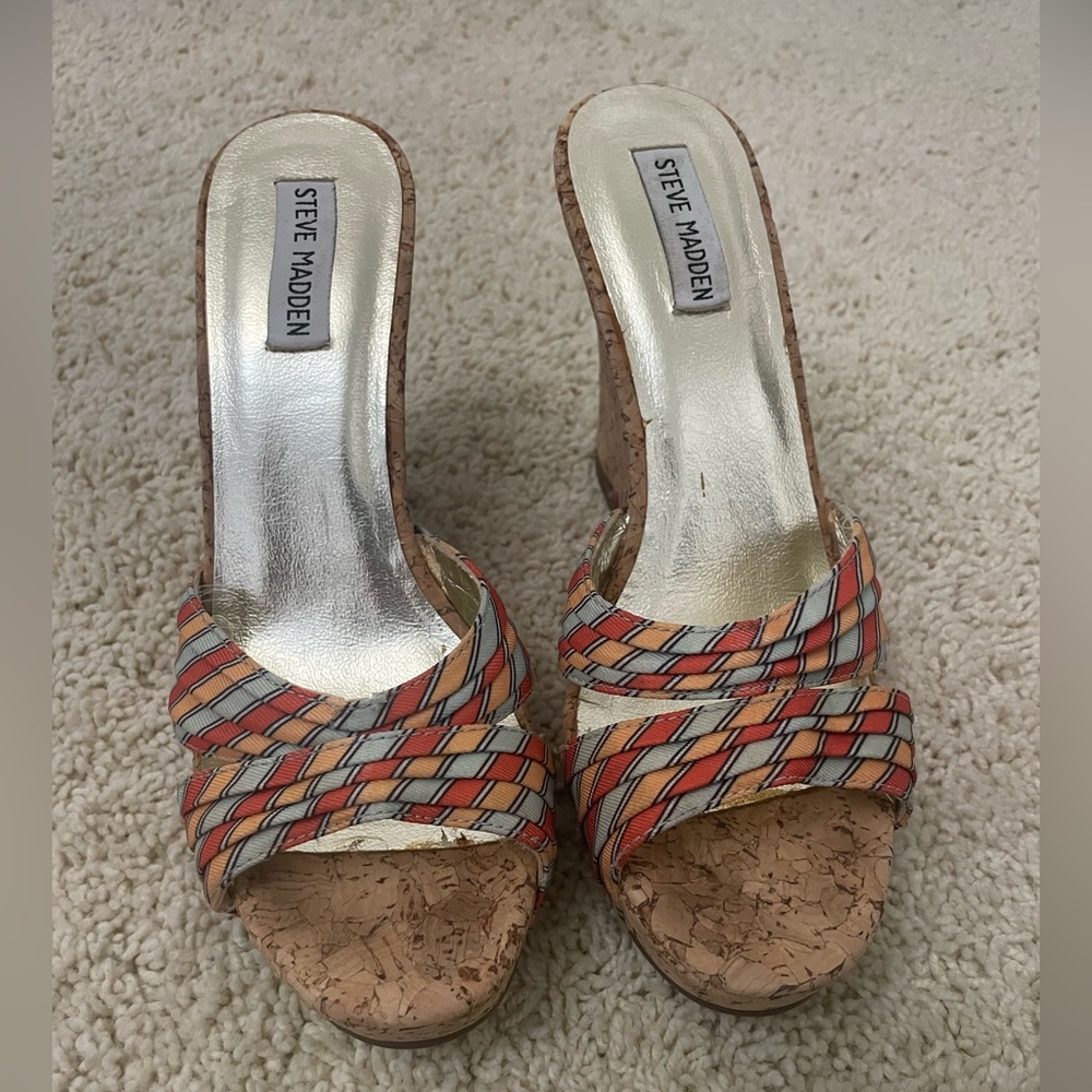 Steve Madden multicolor strap wedges